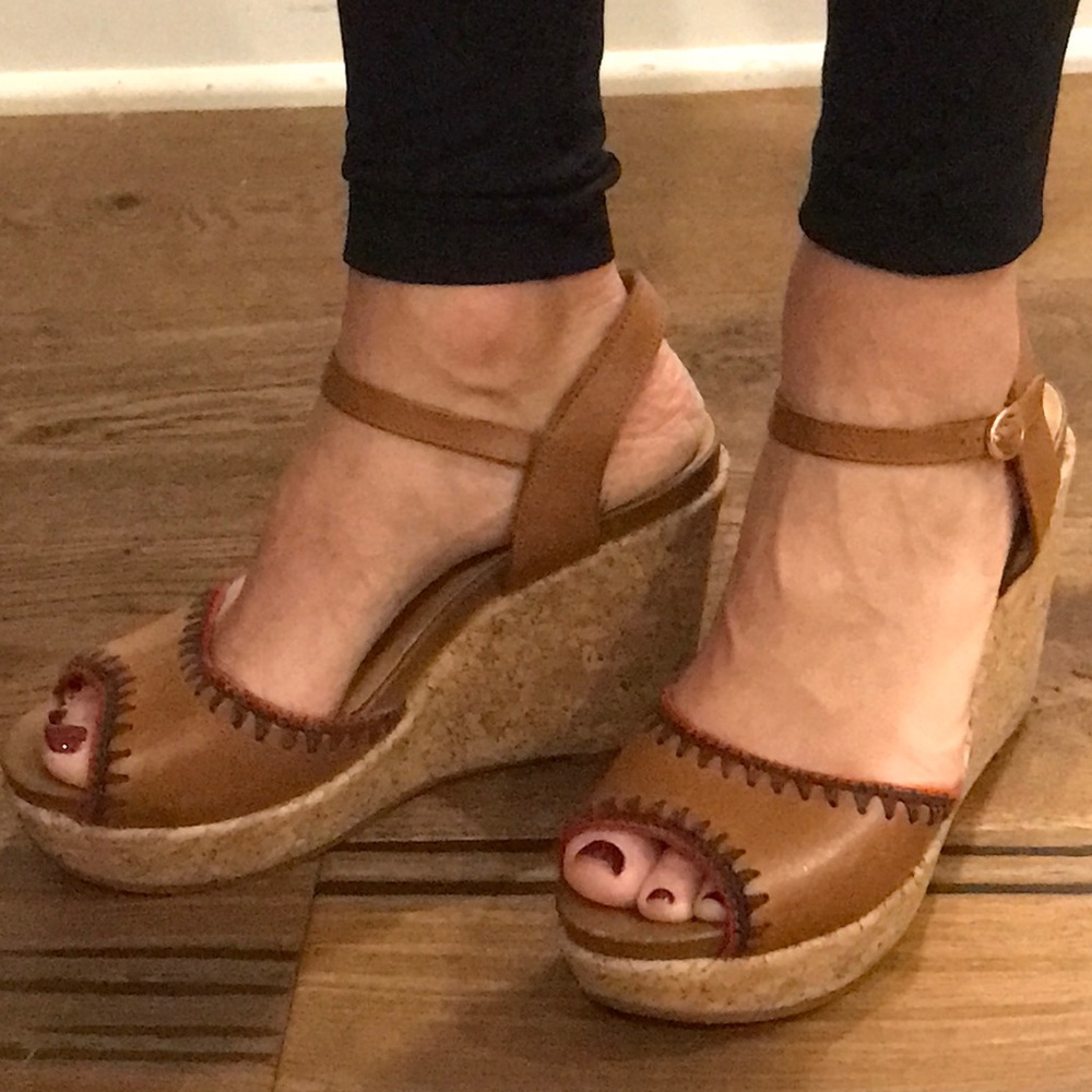 Nurture Tango Brown Wedges